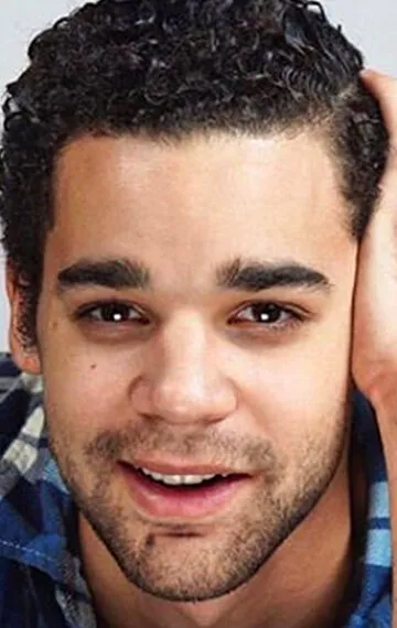 Фотография актёра Дэвид Альварес