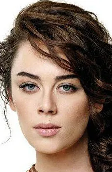 Фотография актёра Демет Эвгар