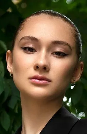 Фотография актёра Лола Тун