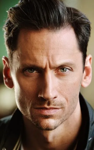 Фотография актёра Дерек Уилсон