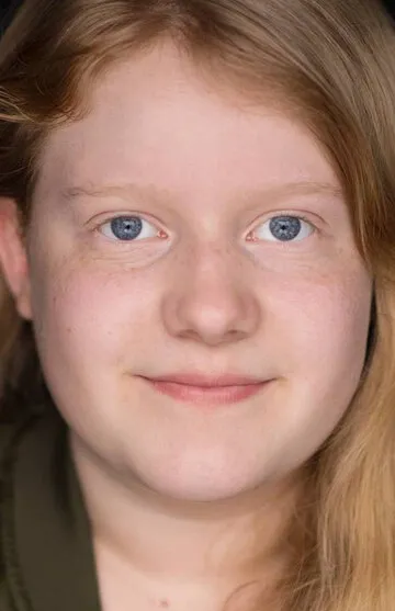 Фотография актёра Мэгги Айрлэнд-Джонс