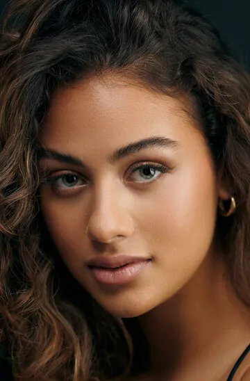 Фотография актёра Сэйдж Линдер