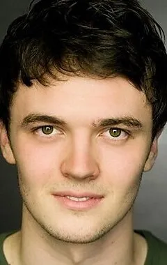 Фотография актёра Керр Логан