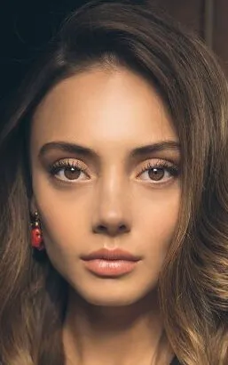 Фотография актёра Рабиа Сойтюрк