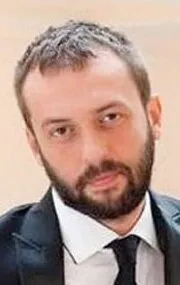 Фотография актёра Окан Ялабык