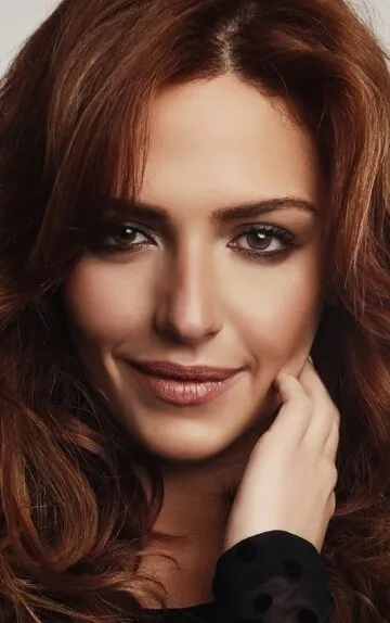 Фотография актёра Синем Озтюрк