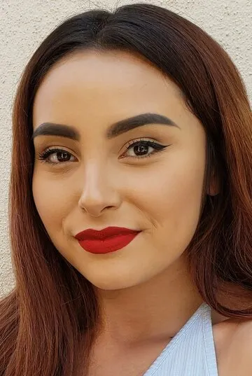 Фотография актёра Зои Луна