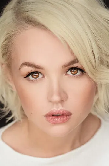 Фотография актёра Джессика Эмли