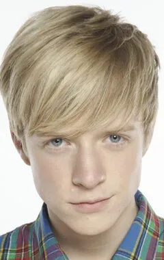 Фотография актёра Мэттью Джеймс  Томас