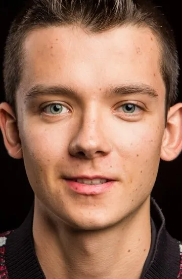 Фотография актёра Эйса Баттерфилд