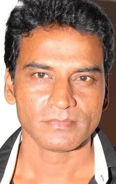 Фотография актёра Дайя Шанкар Пандеу