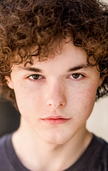 Фотография актёра Коннор Кристофер Левинс