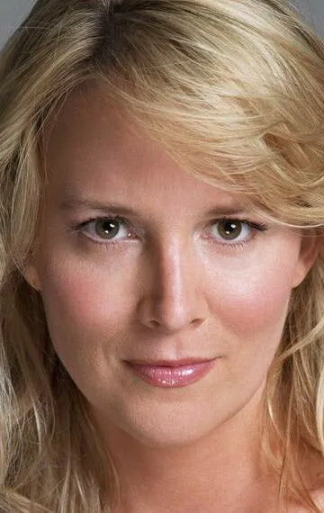 Фотография актёра Лорел Холломан