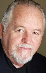 Фотография актёра Дэкин Мэтьюз