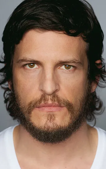 Фотография актёра Джордж Чертов