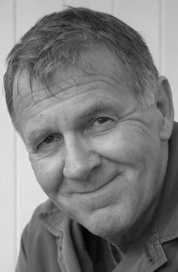 Фотография актёра Том Уилкинсон