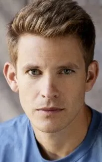 Фотография актёра Брайс Джонсон