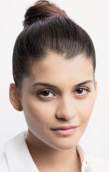 Фотография актёра София Блэк-Д’Элиа