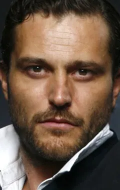 Фотография актёра Йоргос Карамихос