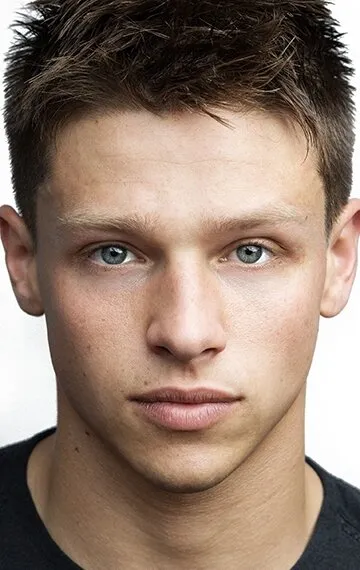 Фотография актёра Спенсер Лофранко