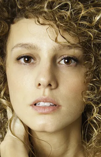 Фотография актёра Эстер Асебо