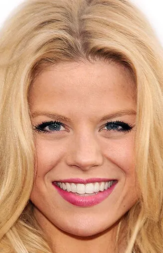 Фотография актёра Меган Хилти