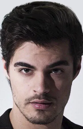 Фотография актёра Берк Атан