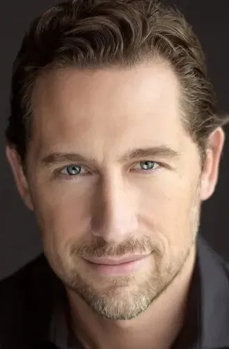 Фотография актёра Джейсон П. Тремблей