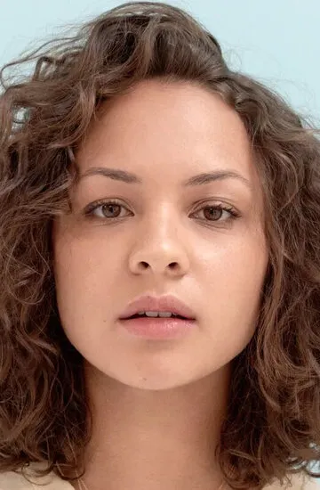 Фотография актёра Жасмин Сифас Джонс