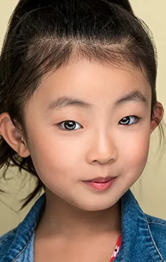Фотография актёра Кристен Цуй