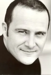 Фотография актёра Расселл Дикстра