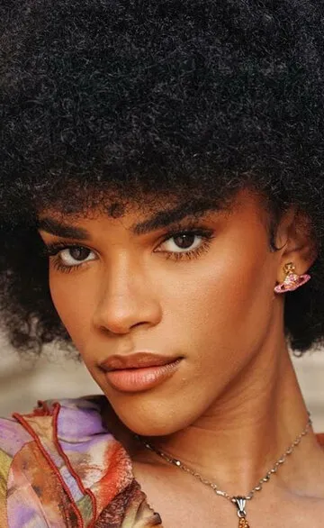 Фотография актёра Ясмин Финни