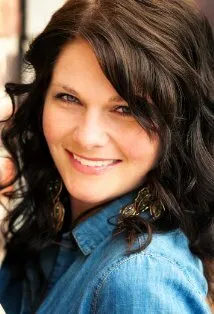 Фотография актёра Кэйтлин Николь-Томас