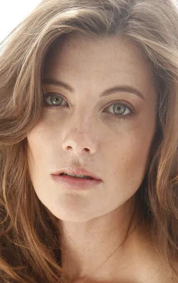 Фотография актёра Девин Келли