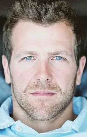 Фотография актёра Кристофер Розамунд