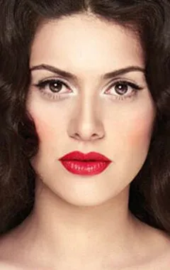 Фотография актёра Бергюзар Корель