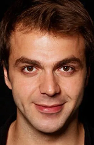 Фотография актёра Азиз Джанер Инан