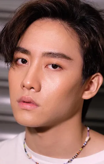 Фотография актёра Сиват Юмлонгкул