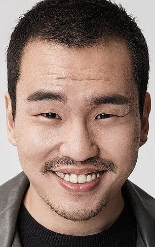 Фотография актёра Пэ Джэ-ги