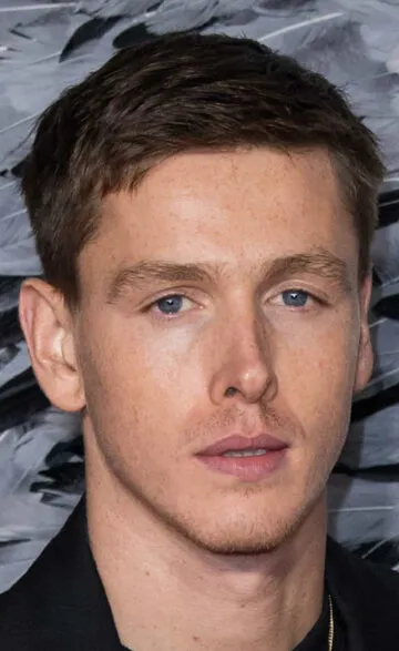 Фотография актёра Харрис Дикинсон