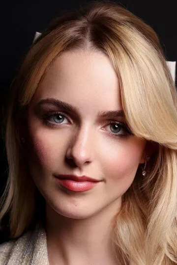 Фотография актёра Маккенна Грейс