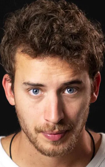 Фотография актёра Йонас Блоке