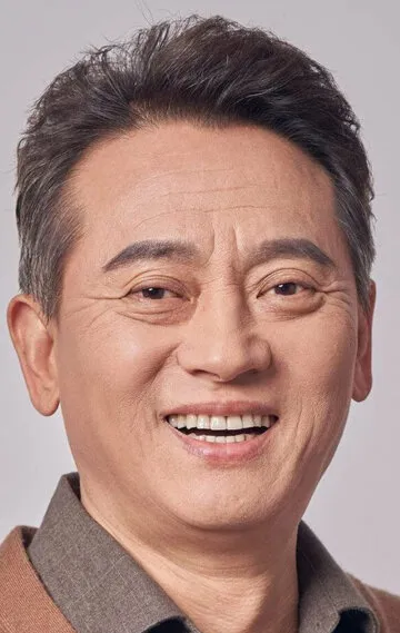 Фотография актёра Ким Бён-ок