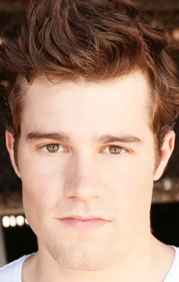 Фотография актёра Джейк Пикинг