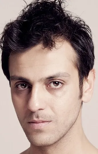 Фотография актёра Эркан Колчак Кёстендиль