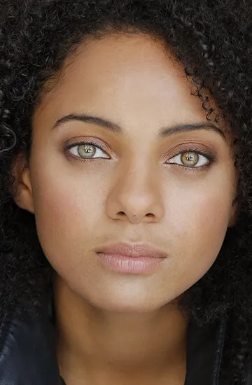 Фотография актёра Ализ Шэннон