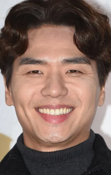 Фотография актёра Ким Тхэ-хун