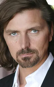 Фотография актёра Робин Аткин Даунс