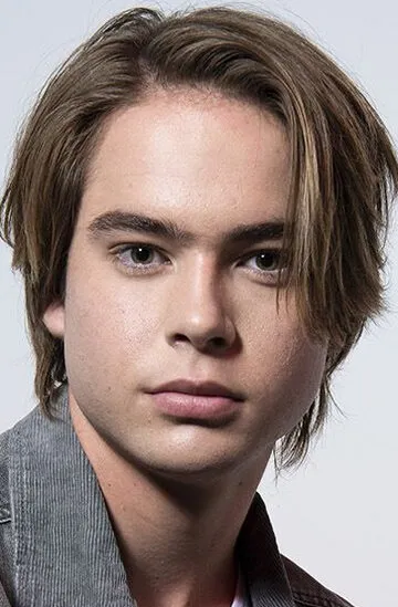 Фотография актёра Джуда Льюис