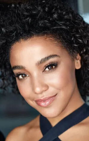 Фотография актёра Люси Барретт